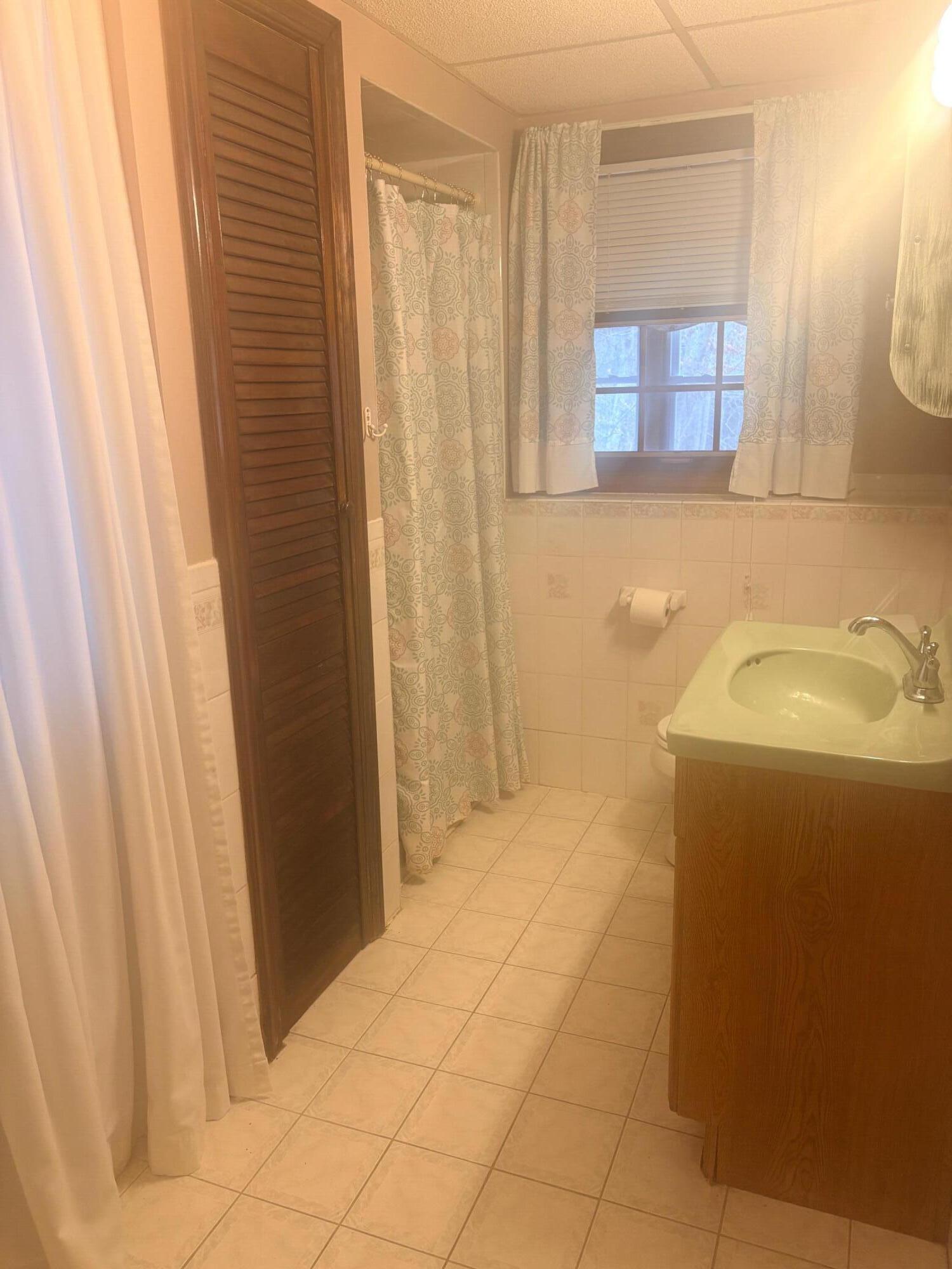 37 Simpson Lane Freetown, MA 02702 - Photo 8 of 29 IMG_3190