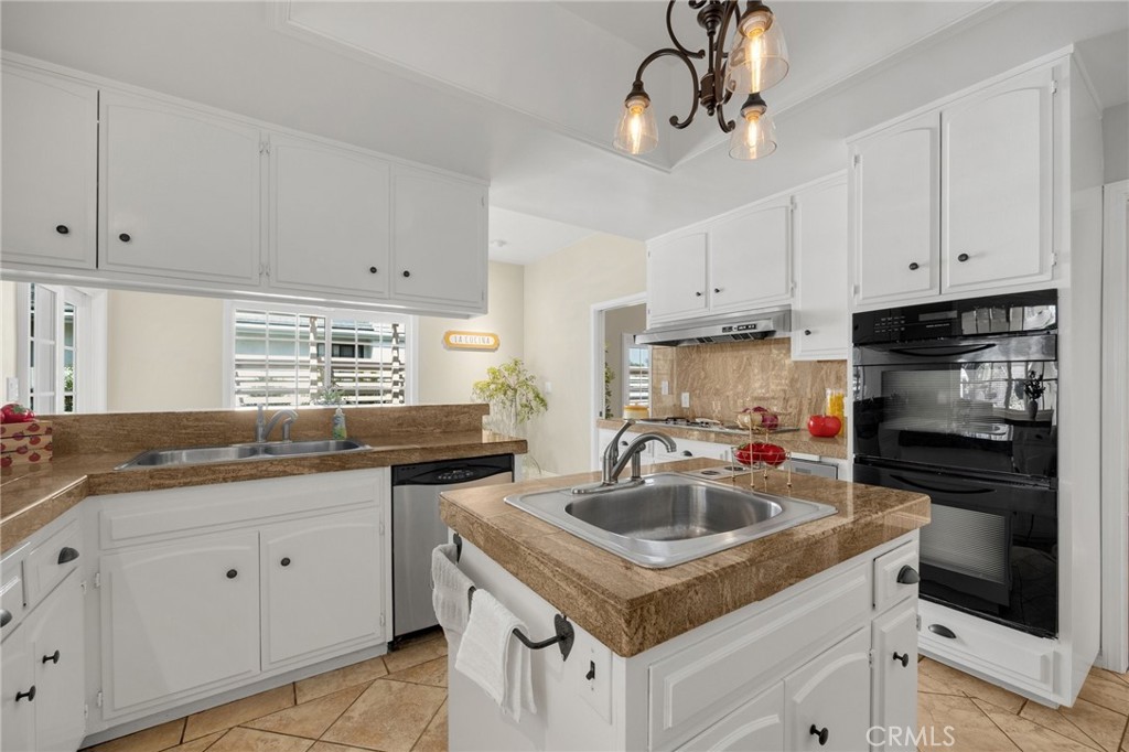 1301 Fox Drive Fullerton, CA 92835 - Photo 16 of 43