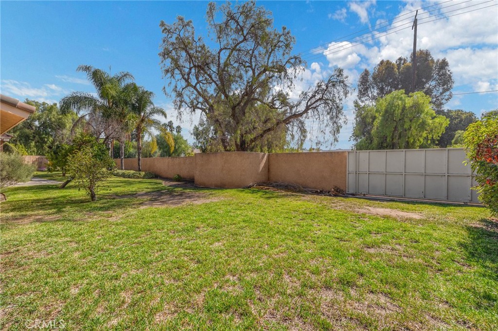 1301 Fox Drive Fullerton, CA 92835 - Photo 40 of 43