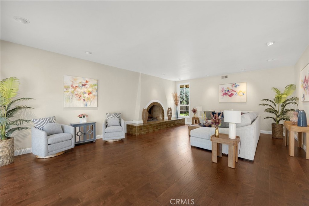 1301 Fox Drive Fullerton, CA 92835 - Photo 5 of 43