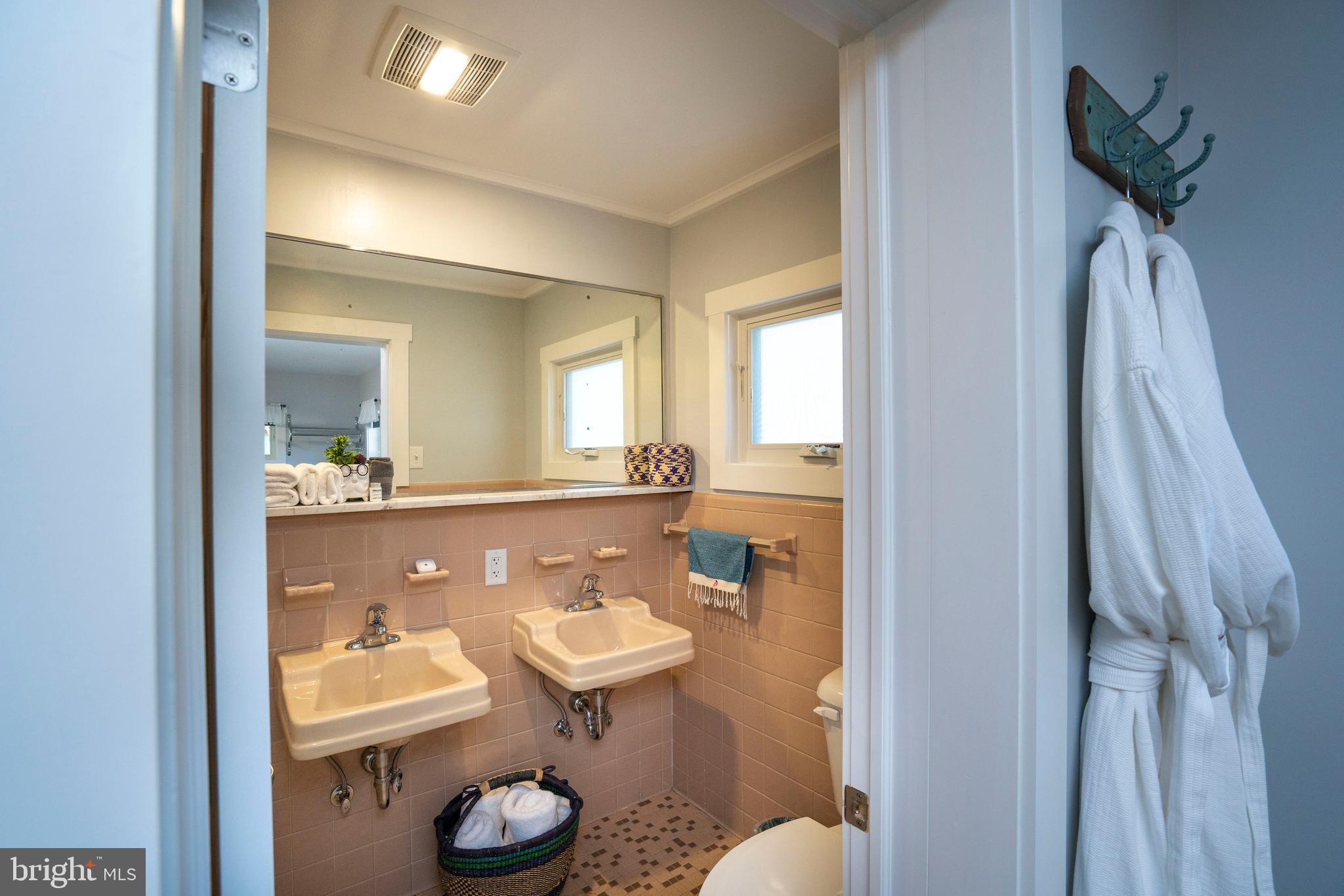 66 Front Drive Mount Union, PA 17066 - Photo 49 of 93 a bathroom with a sink toilet and tub
