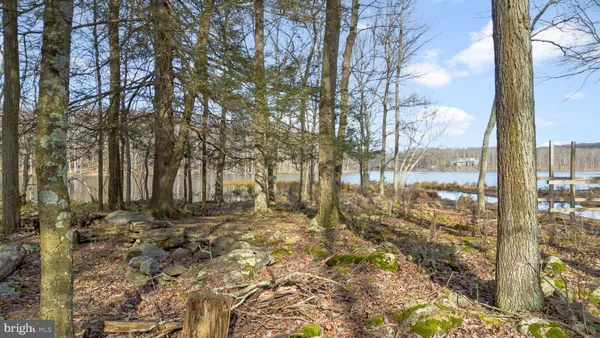 $1,000,000 | 414 Ice Harvest Drive, Mountain Top, PA 18707