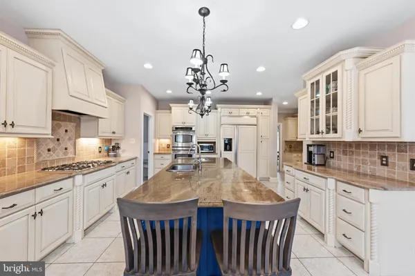 $1,000,000 | 414 Ice Harvest Drive, Mountain Top, PA 18707