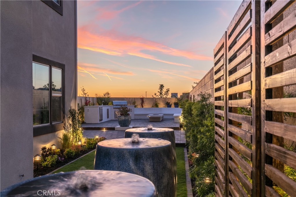 93 Turnstone Irvine, CA 92618 - Photo 51 of 52 a picture of city view