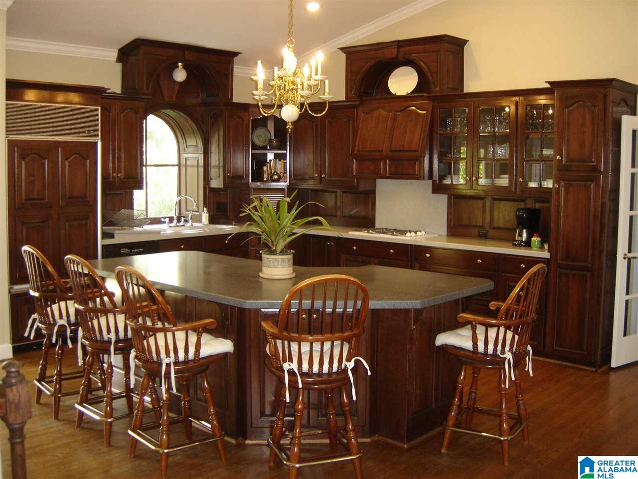 4412 Hillsedge Road Birmingham, AL 35210 - Photo 7 of 25