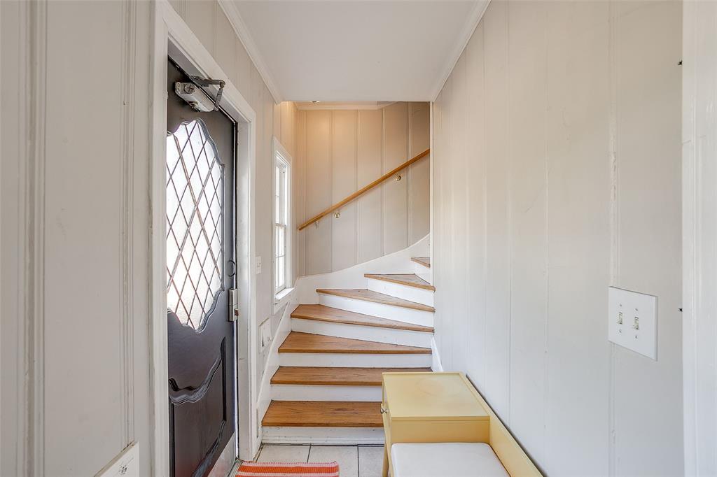 4339 Pershing Avenue Fort Worth, TX 76107 - Photo 8 of 19 a view of entryway