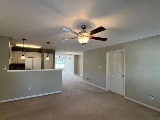 $169,900 | 311 East Hansen Court, Unit 73, Independence, MO 64055