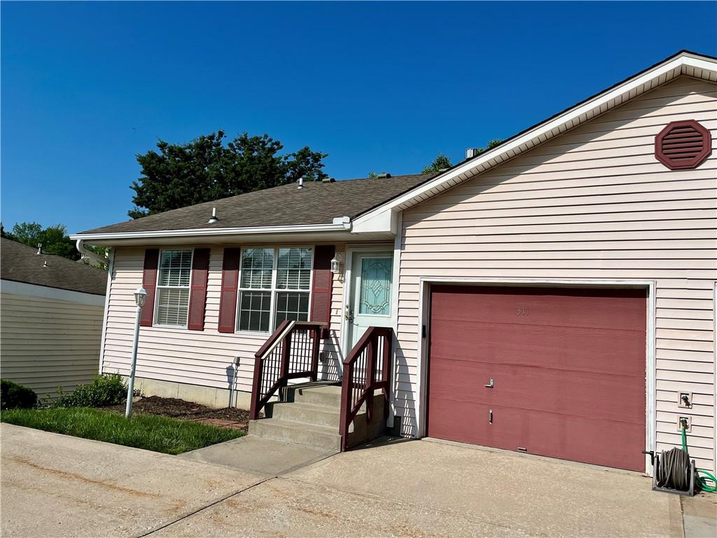 311 East Hansen Court, Unit 73 Independence, MO 64055 - Photo 2 of 33