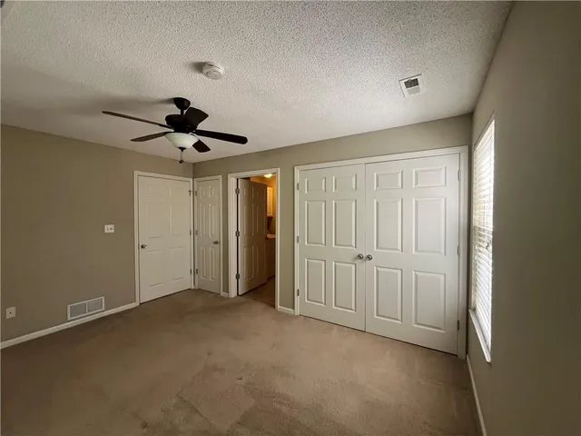 $169,900 | 311 East Hansen Court, Unit 73, Independence, MO 64055