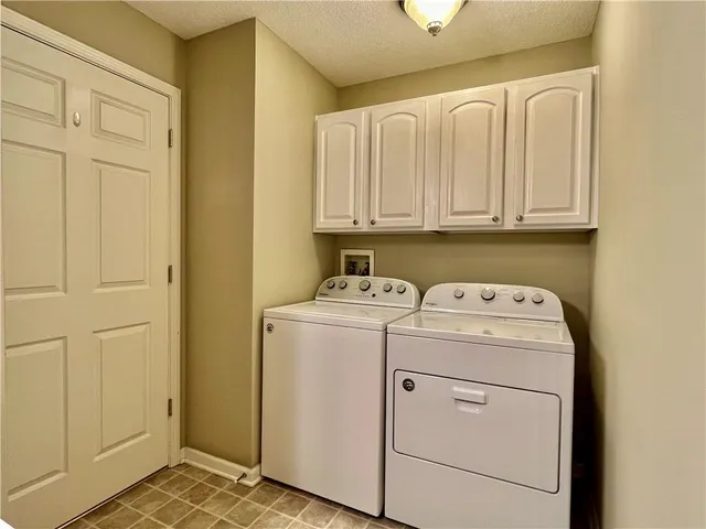 $169,900 | 311 East Hansen Court, Unit 73, Independence, MO 64055