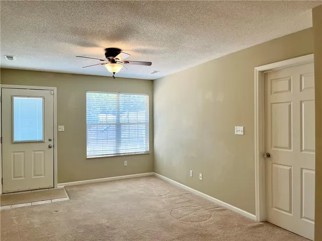 $169,900 | 311 East Hansen Court, Unit 73, Independence, MO 64055