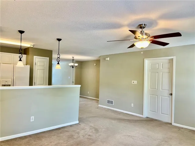 $169,900 | 311 East Hansen Court, Unit 73, Independence, MO 64055