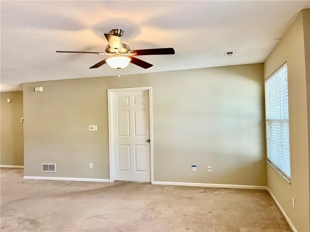 $169,900 | 311 East Hansen Court, Unit 73, Independence, MO 64055