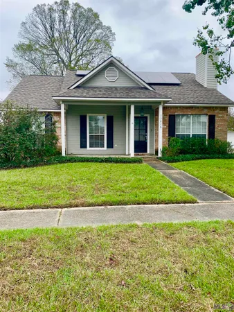 $1,800 | 13676 Greenview Avenue, Baton Rouge, LA 70816