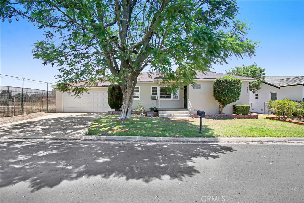 3879 Dykes Lane Riverside, CA 92503 - Photo 14 of 37 3889 Dykes Ln