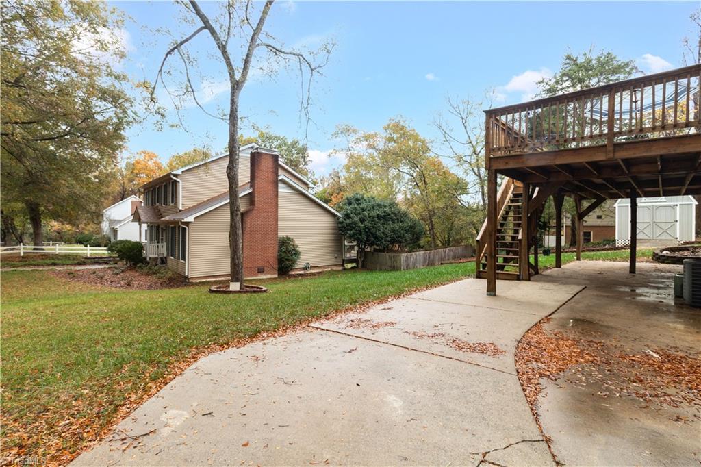 1014 Shamrock Court High Point, NC 27265 - Photo 29 of 37