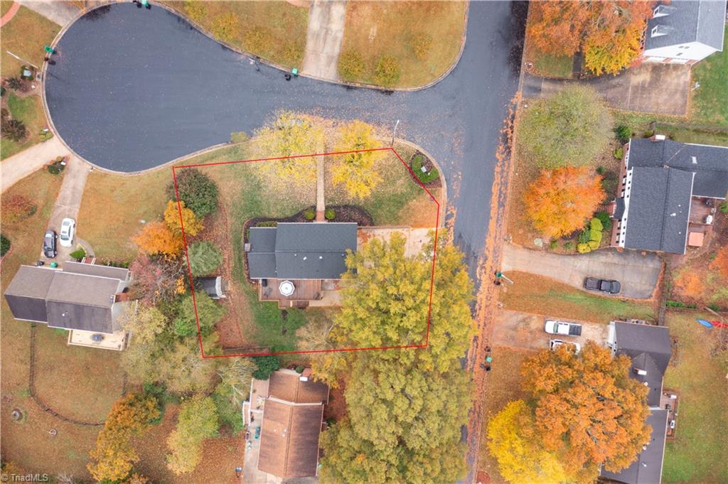 1014 Shamrock Court High Point, NC 27265 - Photo 33 of 37