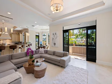 $6,475,000 | 441 Royal Plaza Drive, Fort Lauderdale, FL 33301