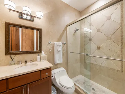 $6,475,000 | 441 Royal Plaza Drive, Fort Lauderdale, FL 33301