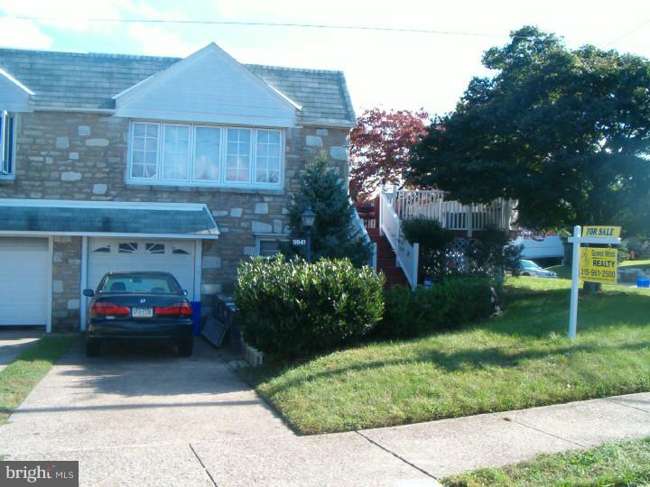 9941 Woodfern Road Philadelphia, PA 19115 - Photo 2 of 25 Exterior Front