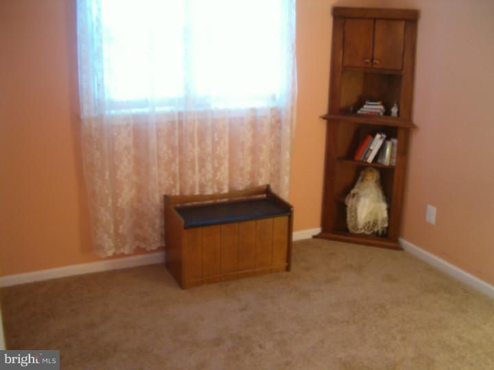 9941 Woodfern Road Philadelphia, PA 19115 - Photo 20 of 25 Bedroom 2