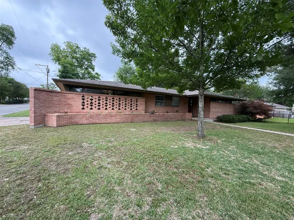 $235,000 | 905 Persimmon Avenue, Lufkin, TX 75904