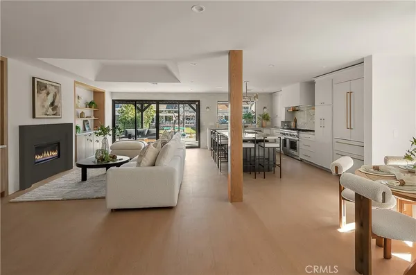 $3,099,000 | 2398 Leeward Circle, Westlake Village, CA 91361