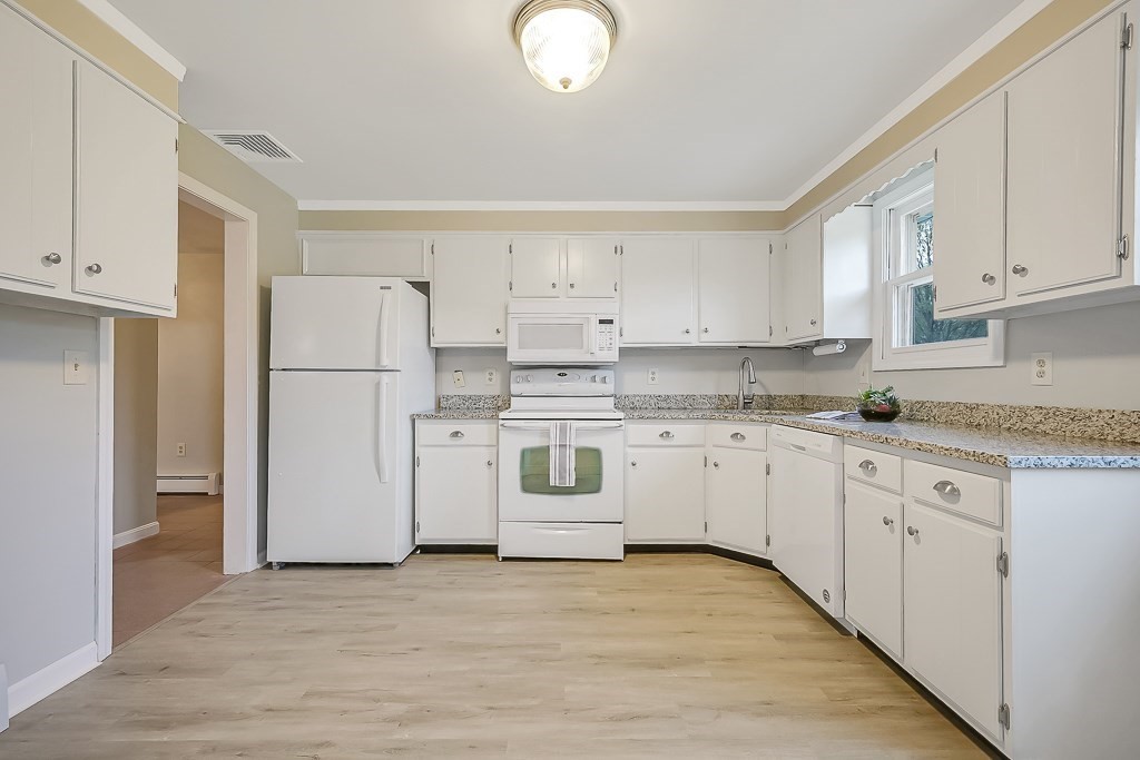 11 Larned Road Oxford, MA 01540 - Photo 6 of 34 Gallery Image 6