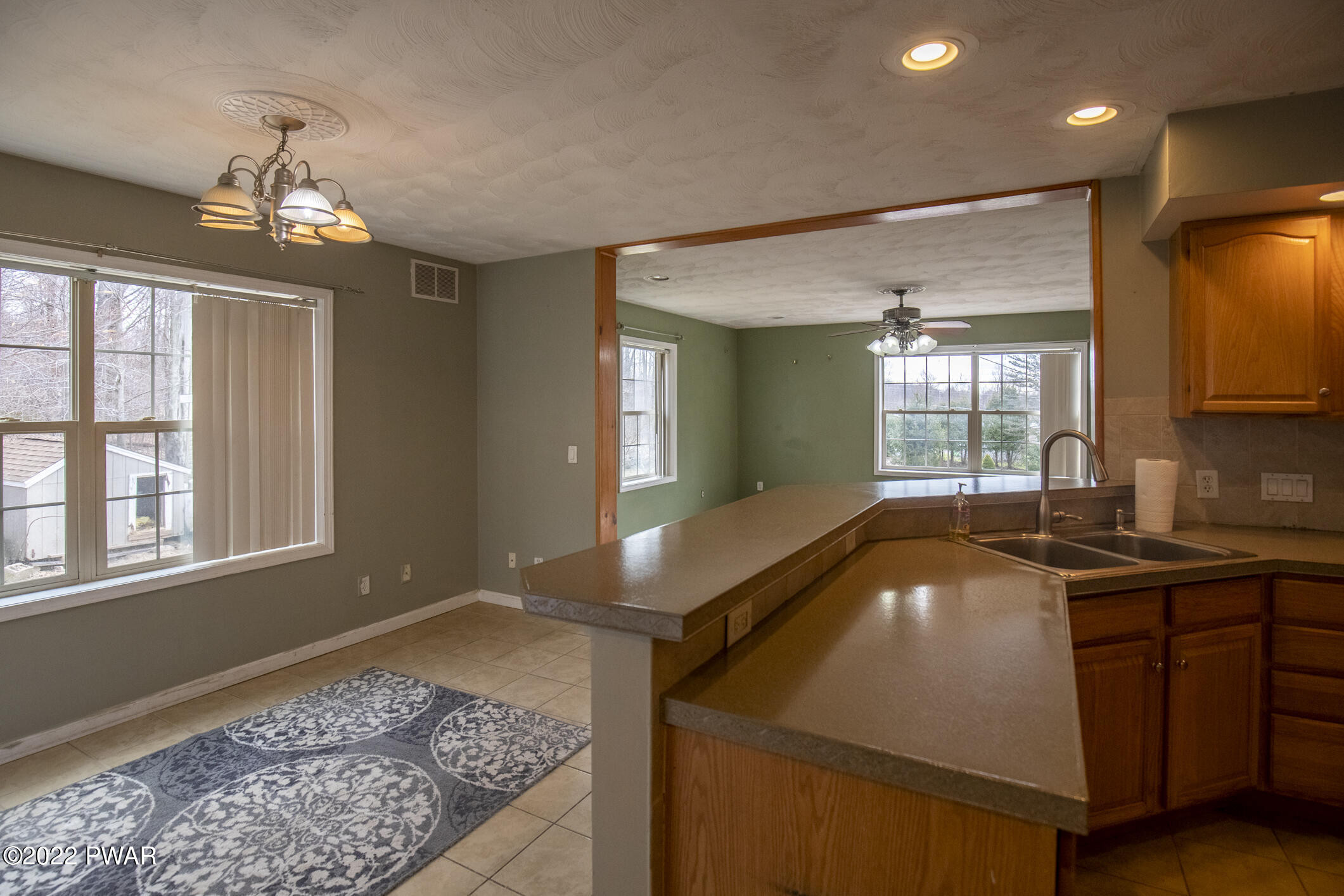 699 Silkmans Road Lake Ariel, PA 18436 - Photo 5 of 47