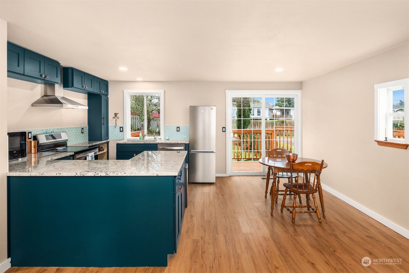 5320 North 49th Street Ruston, WA 98407 - Photo 3 of 35 Gallery Image 3