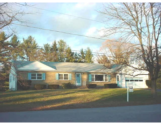 8 Suncrest Road Andover, MA 01810 - Photo 1 of 10 Gallery Image 1