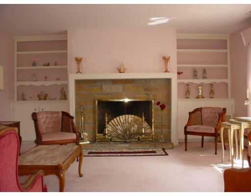 8 Suncrest Road Andover, MA 01810 - Photo 3 of 10 Gallery Image 3