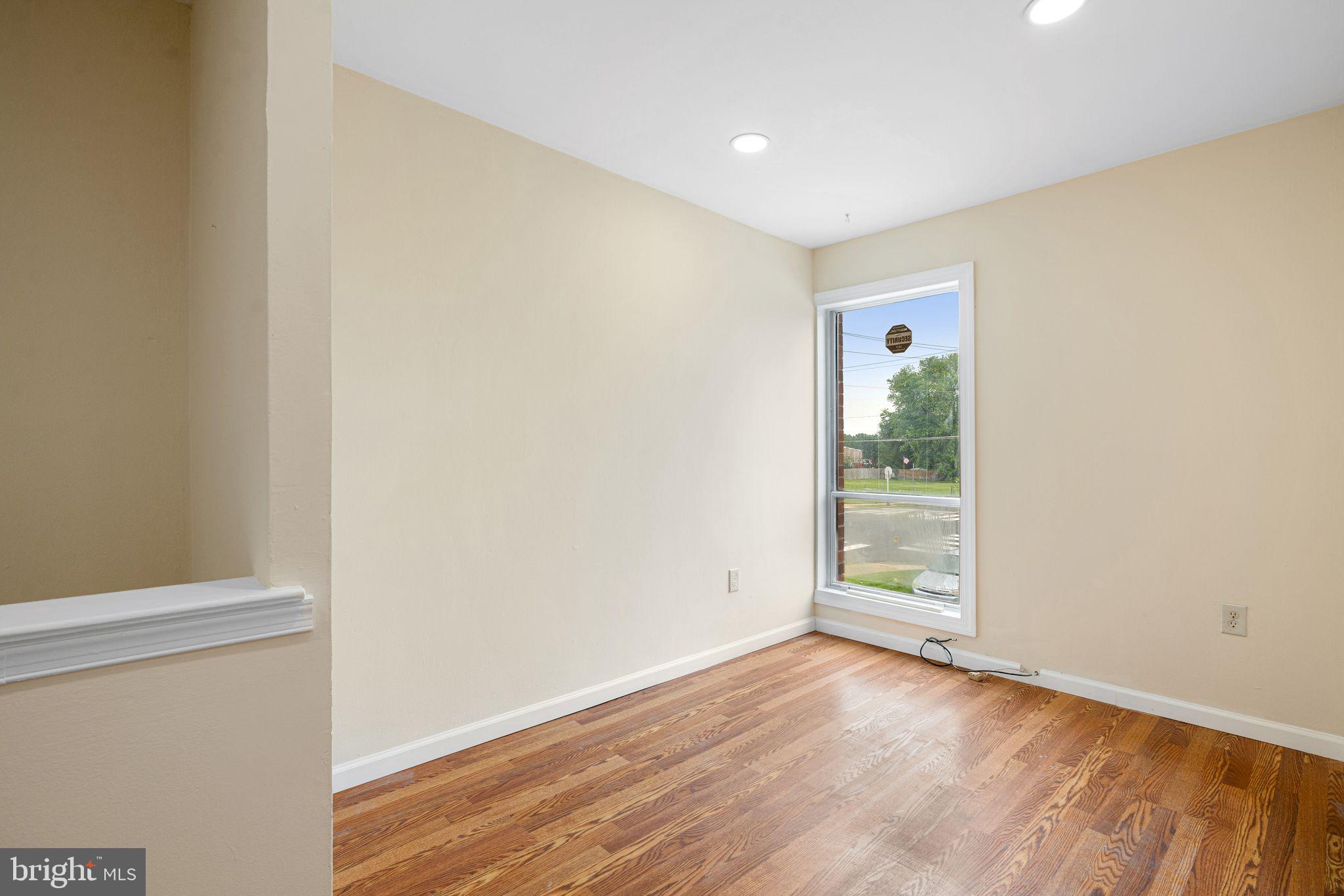 3281 Red Lion Road, Unit 2 Philadelphia, PA 19114 - Photo 3 of 15 Bright and airy space with potential.