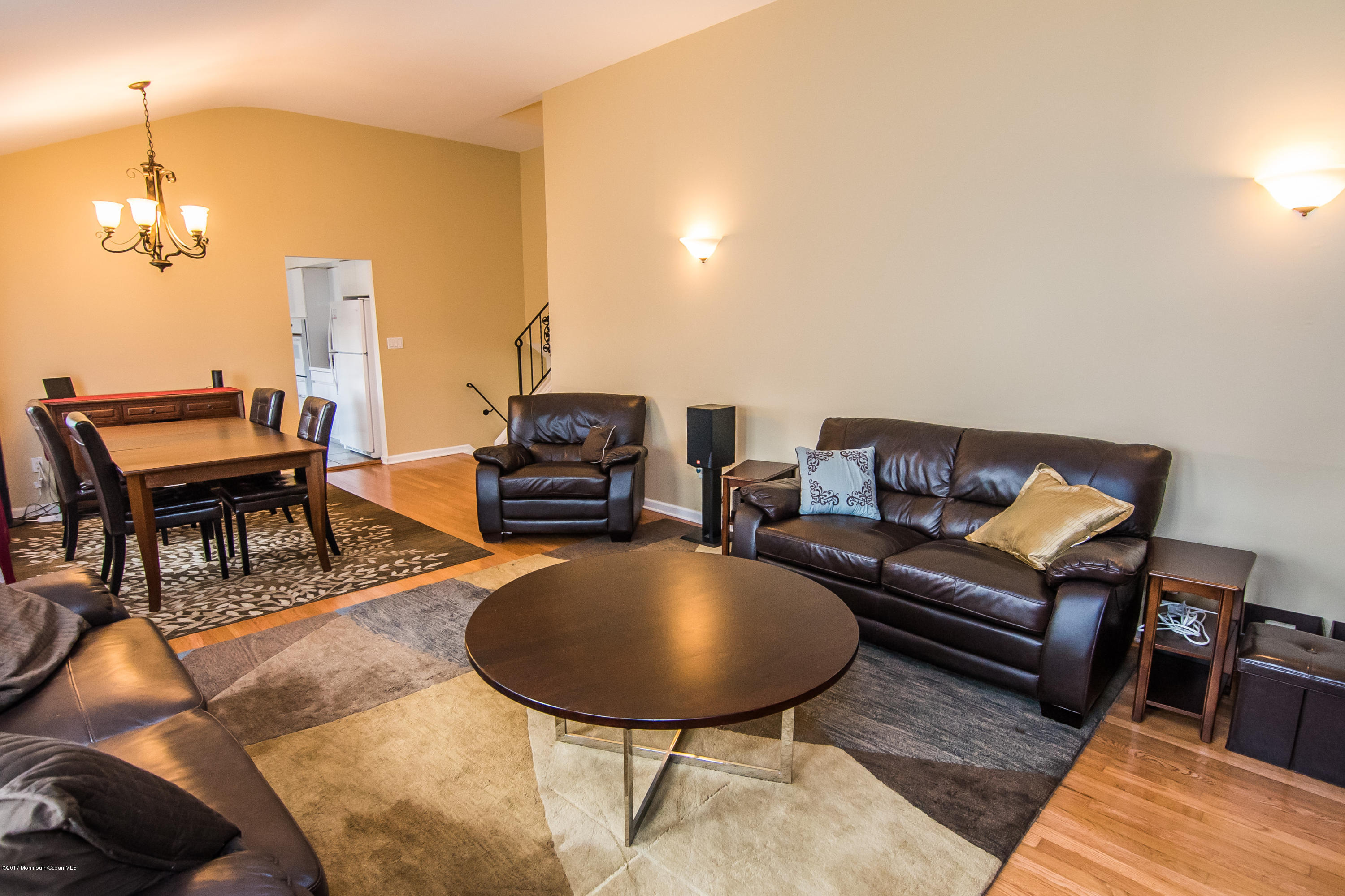 25 Millay Road Morganville, NJ 07751 - Photo 11 of 29 20-DNRMLVrm