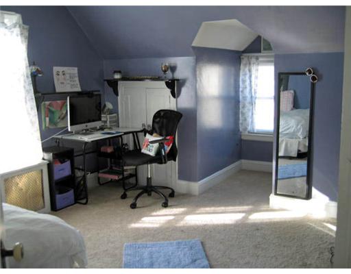 90 Ausdale Road Cranston, RI 02910 - Photo 9 of 12 Bedroom.
