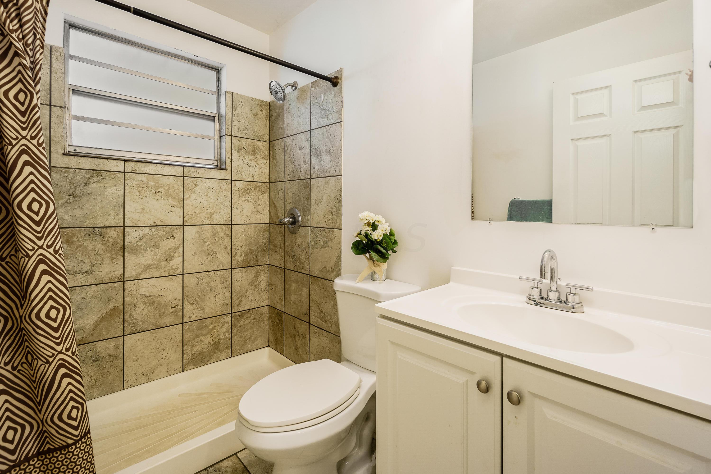 246 Schryver Road Columbus, OH 43207 - Photo 11 of 23 Gallery Image 11