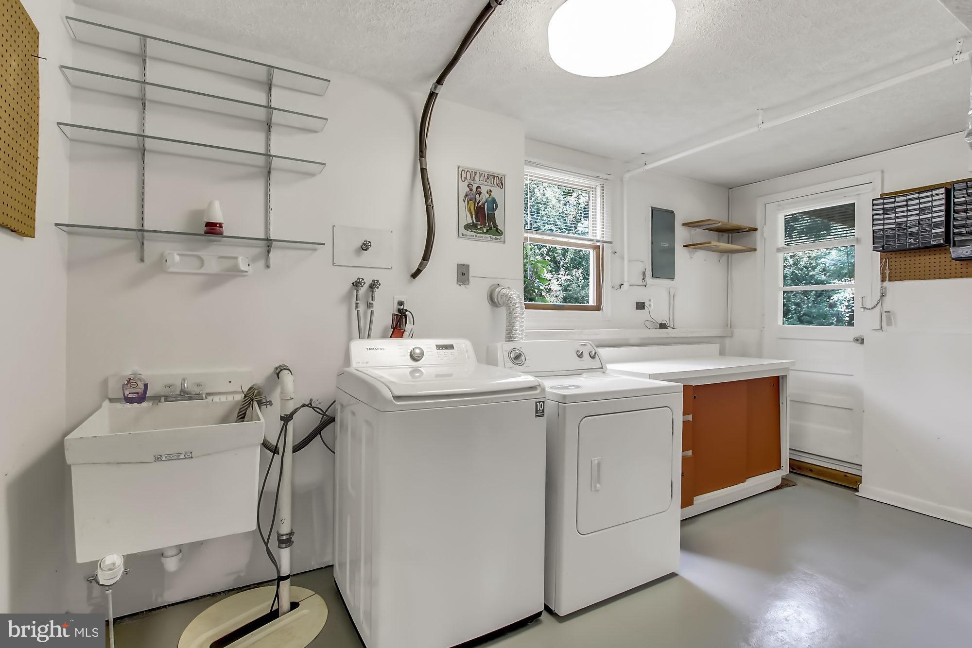 10811 Sandringham Road Cockeysville, MD 21030 - Photo 29 of 36 Nice spacious laundry/utility rm with walkout