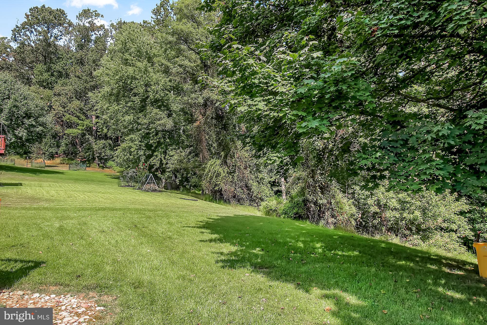 10811 Sandringham Road Cockeysville, MD 21030 - Photo 33 of 36 Great yard for outdoor enjoyment