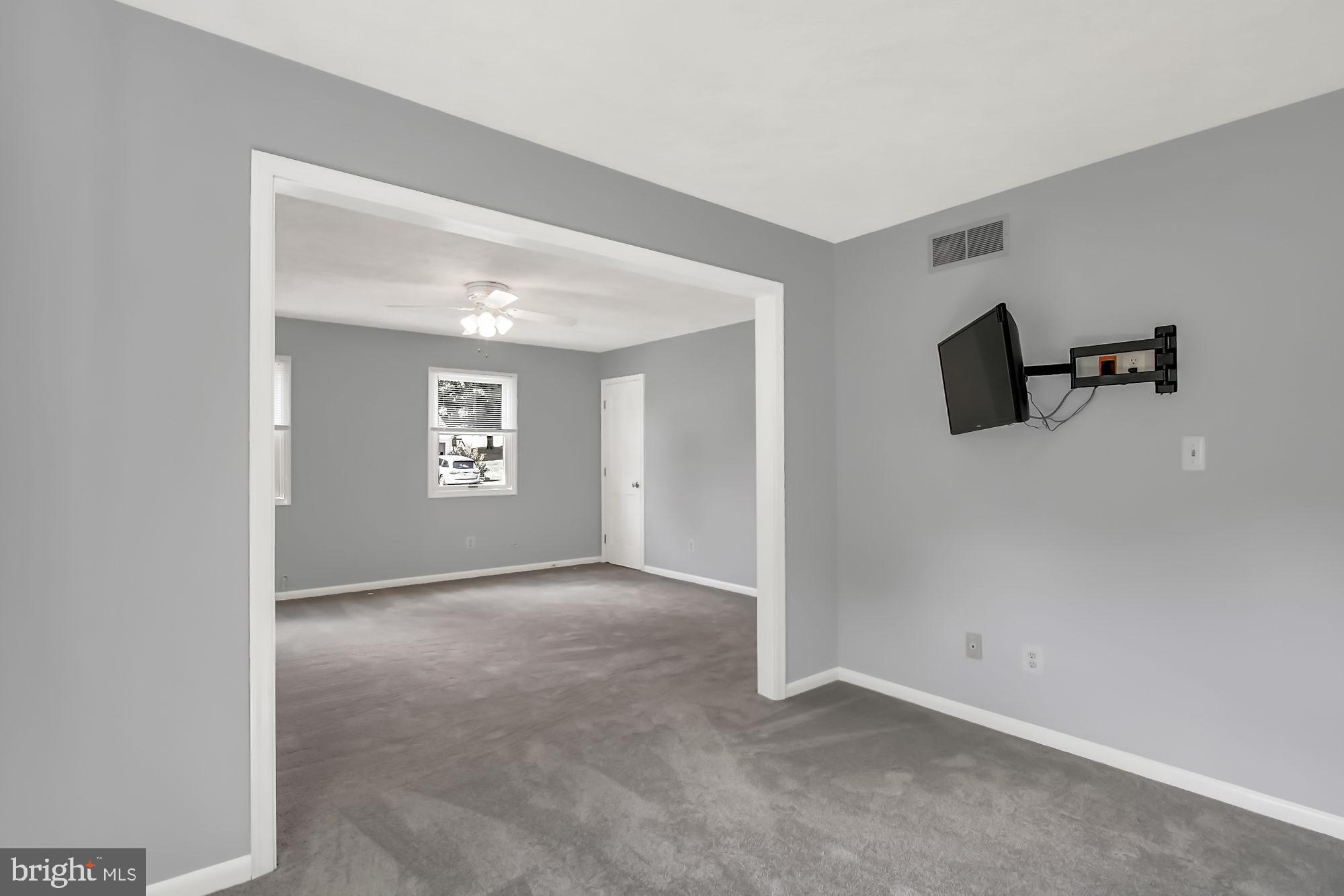 10811 Sandringham Road Cockeysville, MD 21030 - Photo 7 of 36 Open design - a welcomed set-up