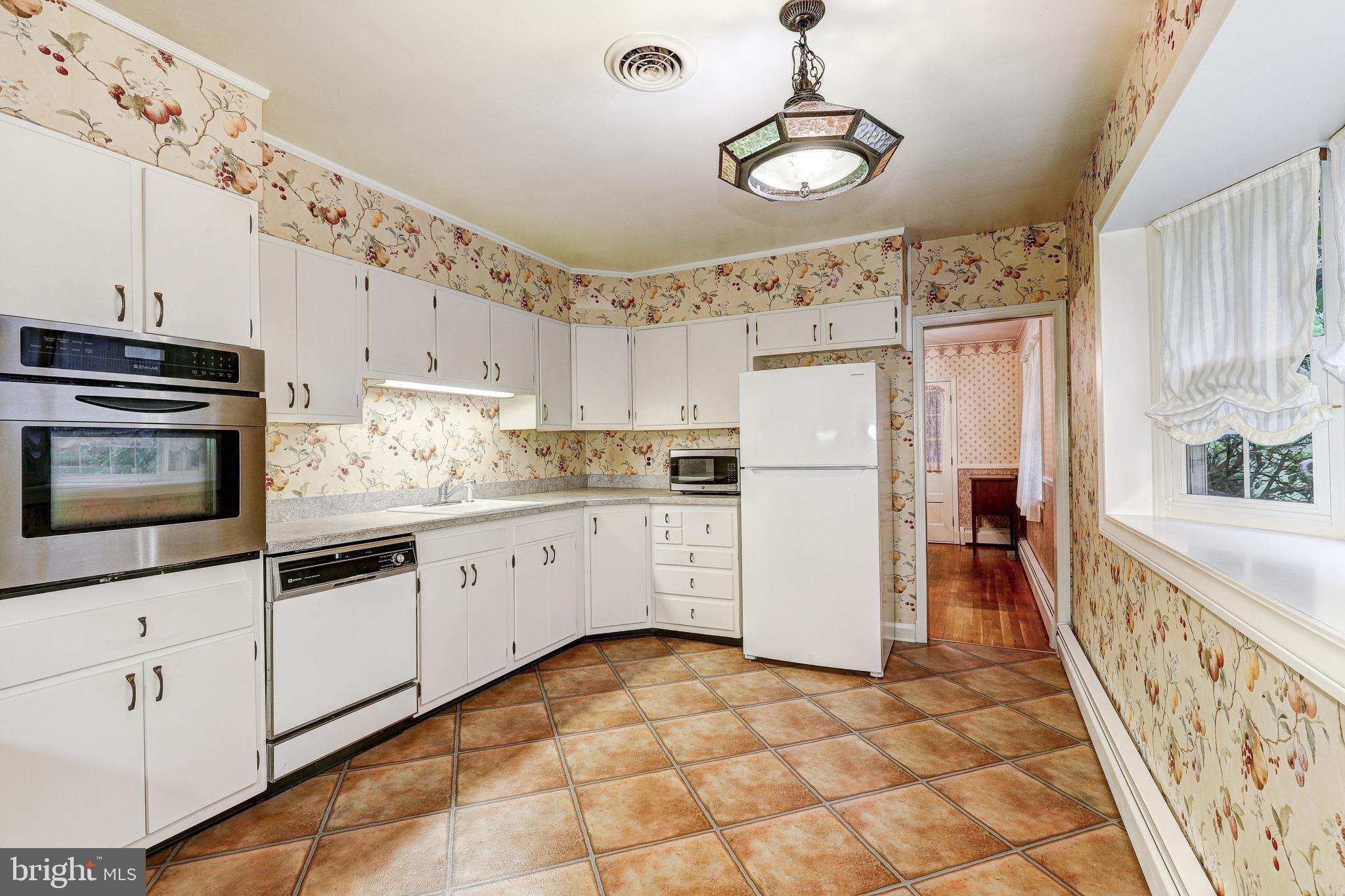 411 Merrie Lane Fallston, MD 21047 - Photo 13 of 28 Spacious Kitchen