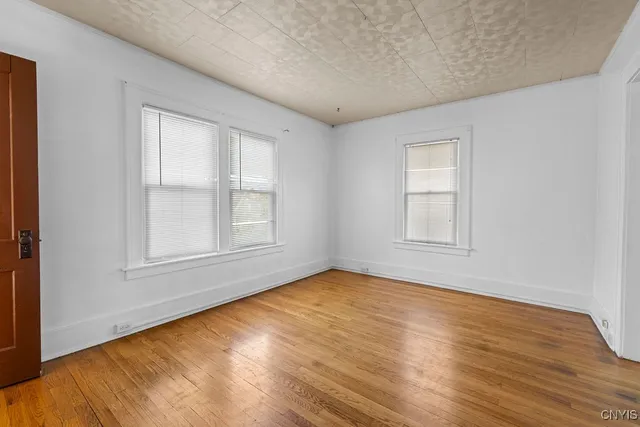 $1,450 | 403 Valley Drive, Syracuse, NY 13207