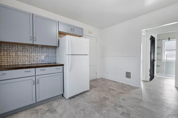 $1,450 | 403 Valley Drive, Syracuse, NY 13207