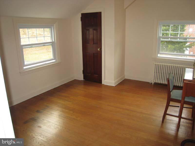 907 Valley Road Lancaster, PA 17601 - Photo 11 of 16 Gallery Image 11