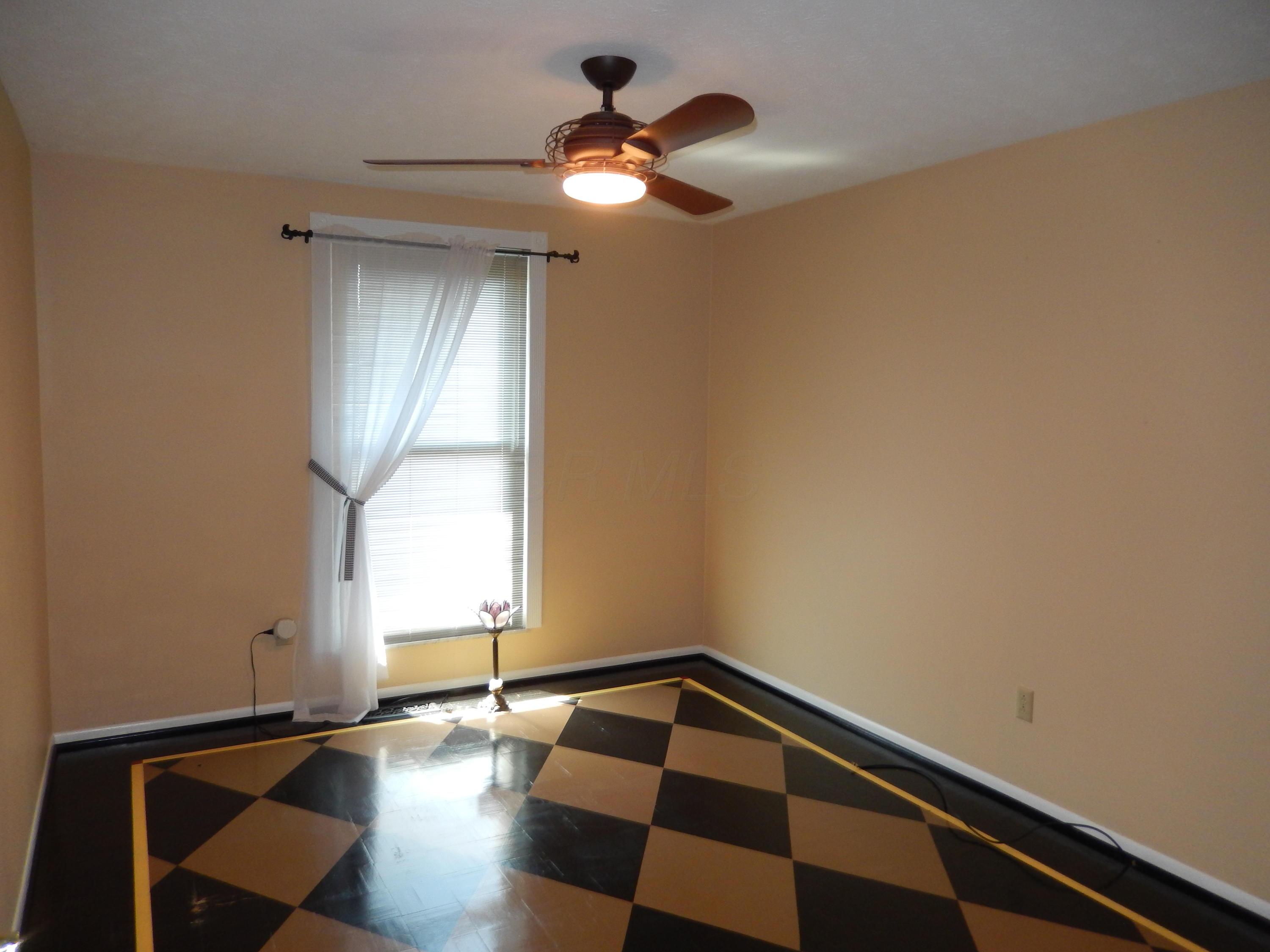 1634 Bluhm Road Columbus, OH 43223 - Photo 14 of 24