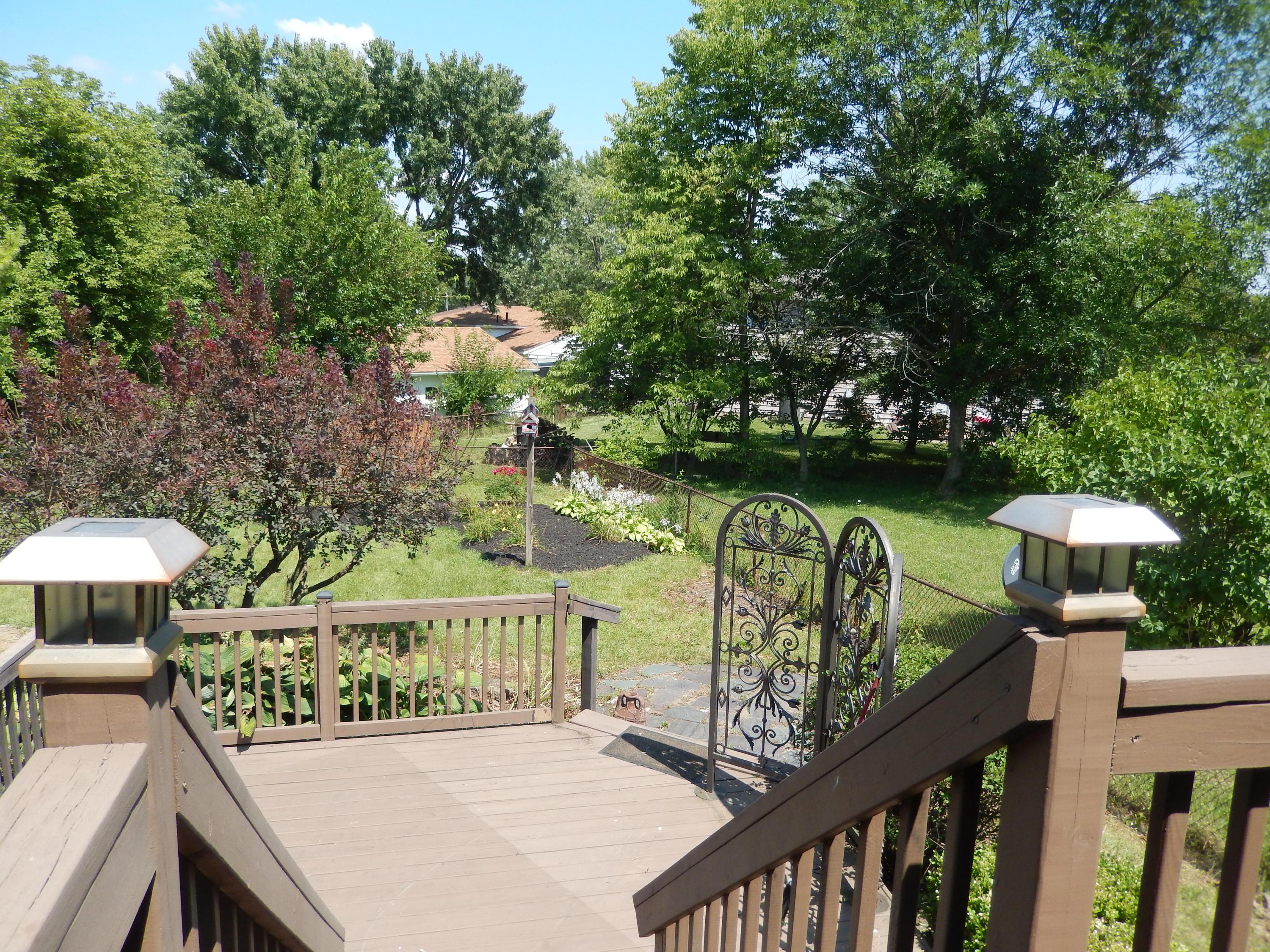1634 Bluhm Road Columbus, OH 43223 - Photo 2 of 24