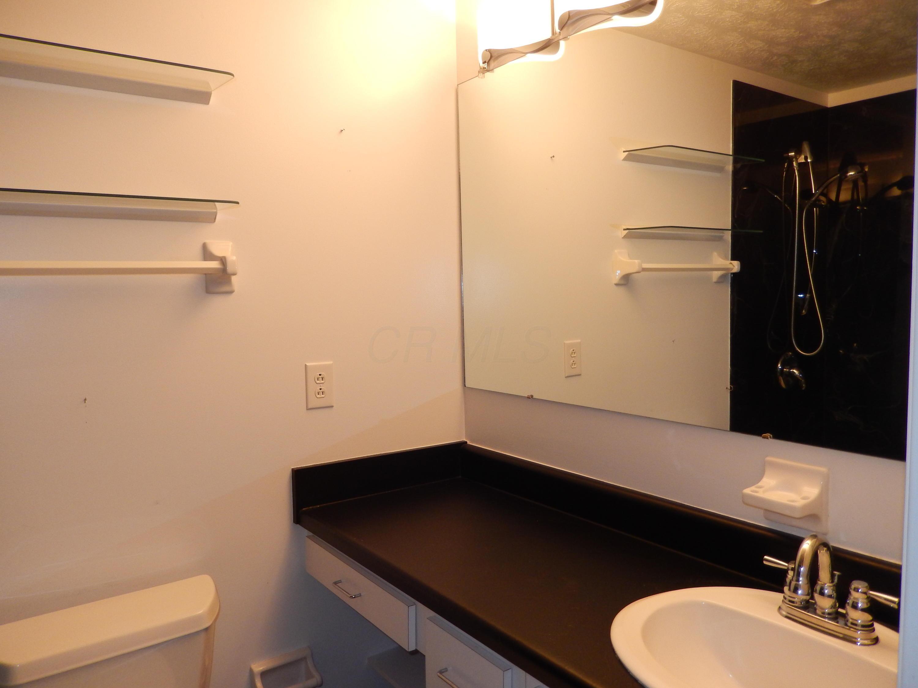 1634 Bluhm Road Columbus, OH 43223 - Photo 21 of 24