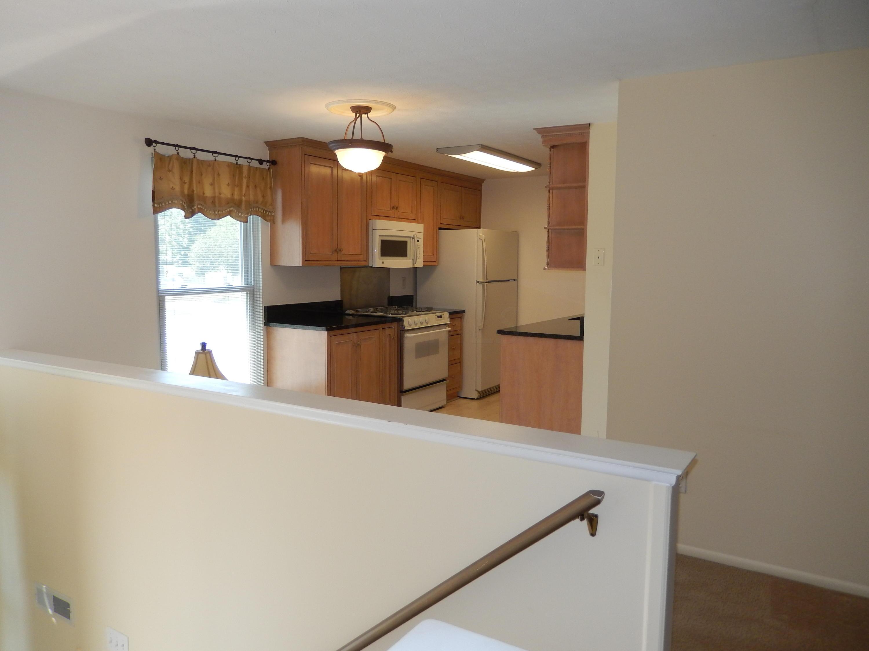 1634 Bluhm Road Columbus, OH 43223 - Photo 7 of 24