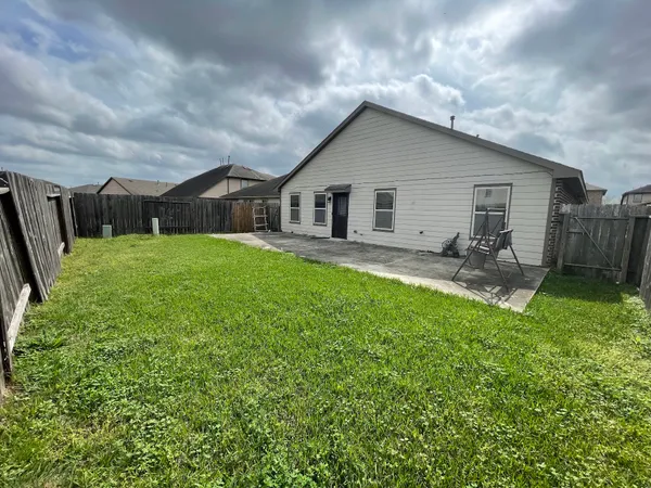 $2,200 | 17638 Rose Summit Lane, Richmond, TX 77407