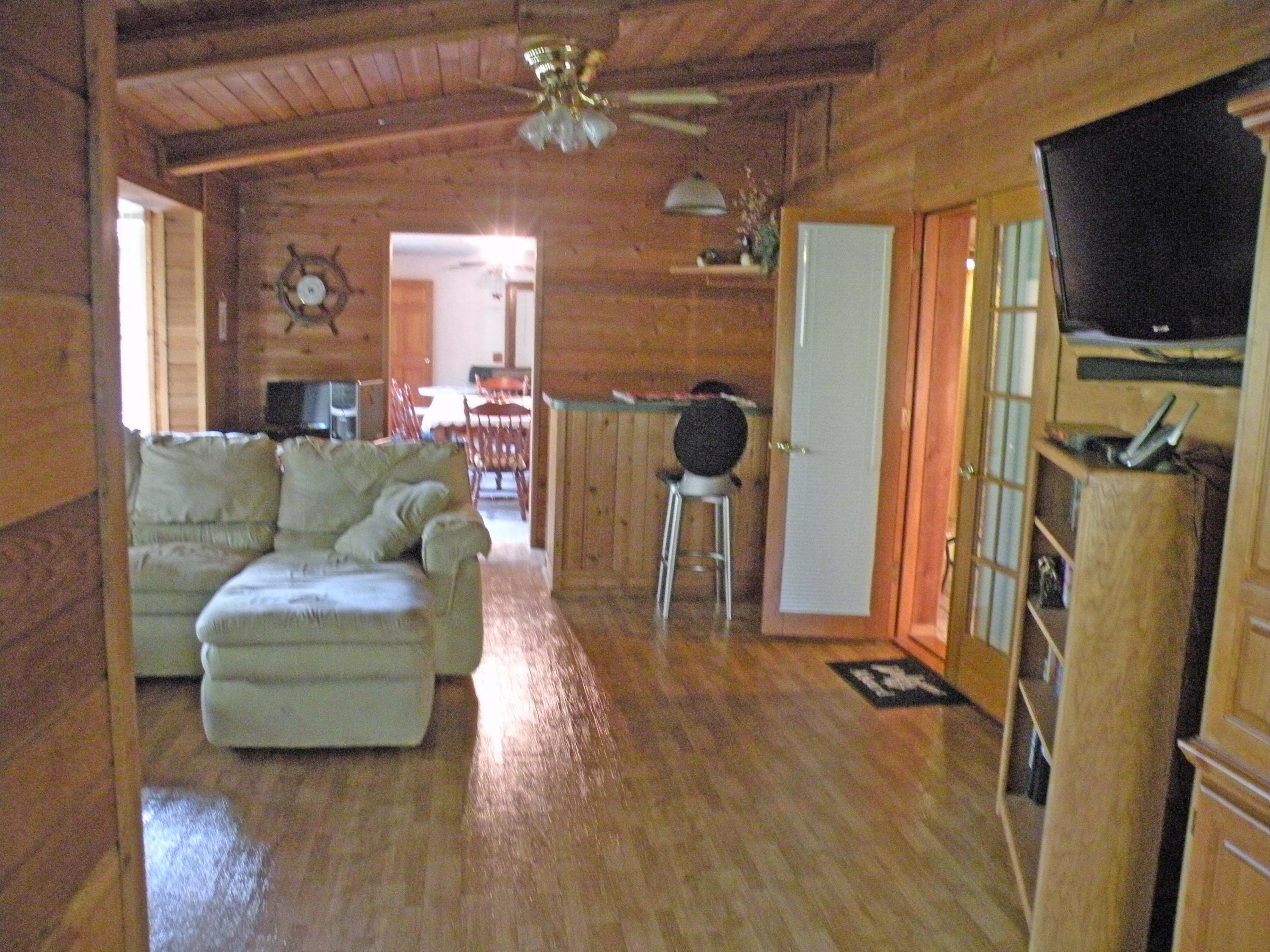 118 Thunder Ridge Road Huddleston, VA 24104 - Photo 11 of 44 Family Room