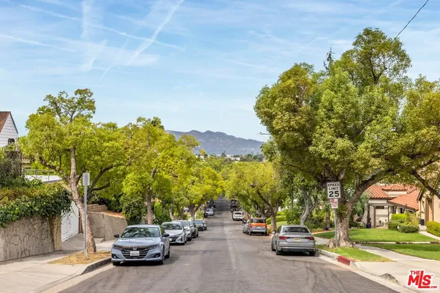 $425,000 | 1517 East Garfield Avenue, Unit 23, Glendale, CA 91205